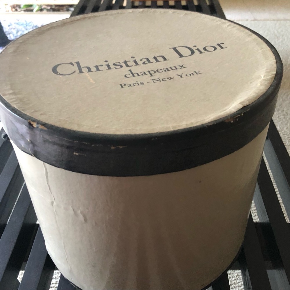 Vintage 60s Christian Dior Chapeaux with Original Box - Bold ‘New Look’ Chapeaux - Picture 11 of 11